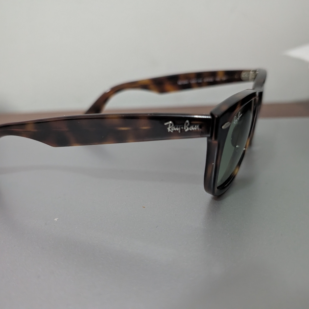 Ray-Ban Tortoiseshell Sunglasses with Green Lenses